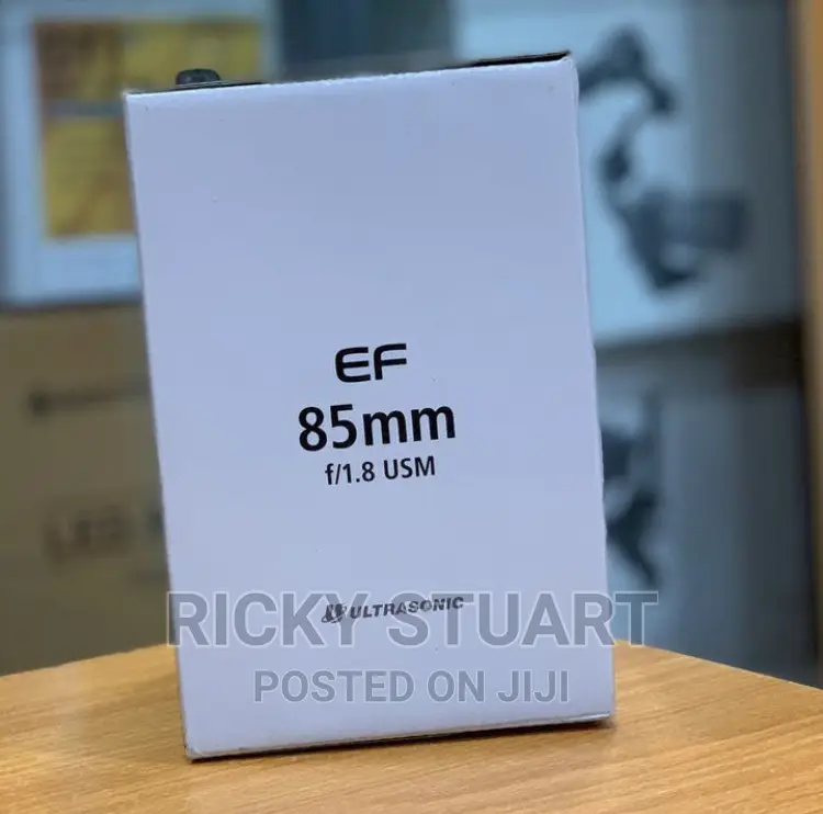 Canon 85mm Lens F1.8