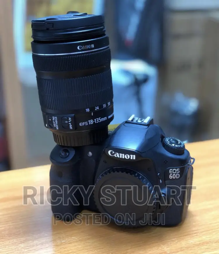 Canon 60D WTH 18-135mm Lens