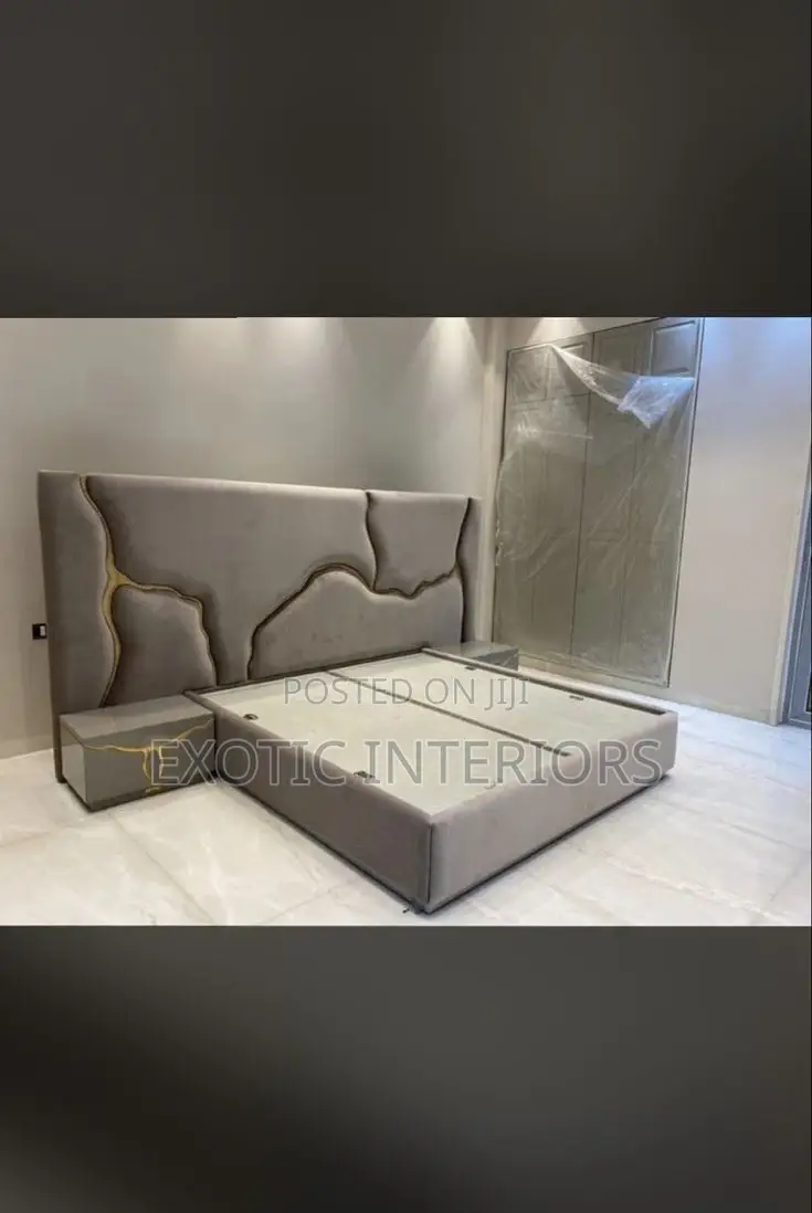 Bed of 5x6 Feet With Side Drawers Call