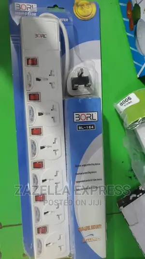 Borl 6 Way Power Extension - White.