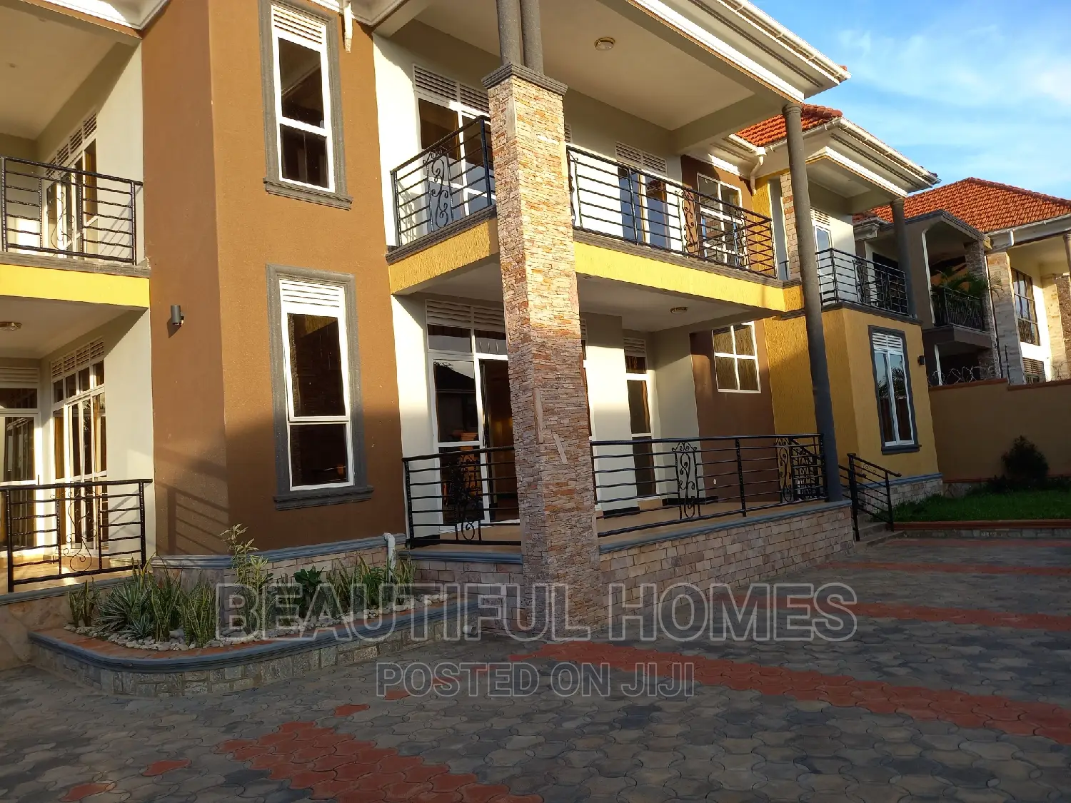 Furnished 7bdrm Mansion in Kira Ministers for sale