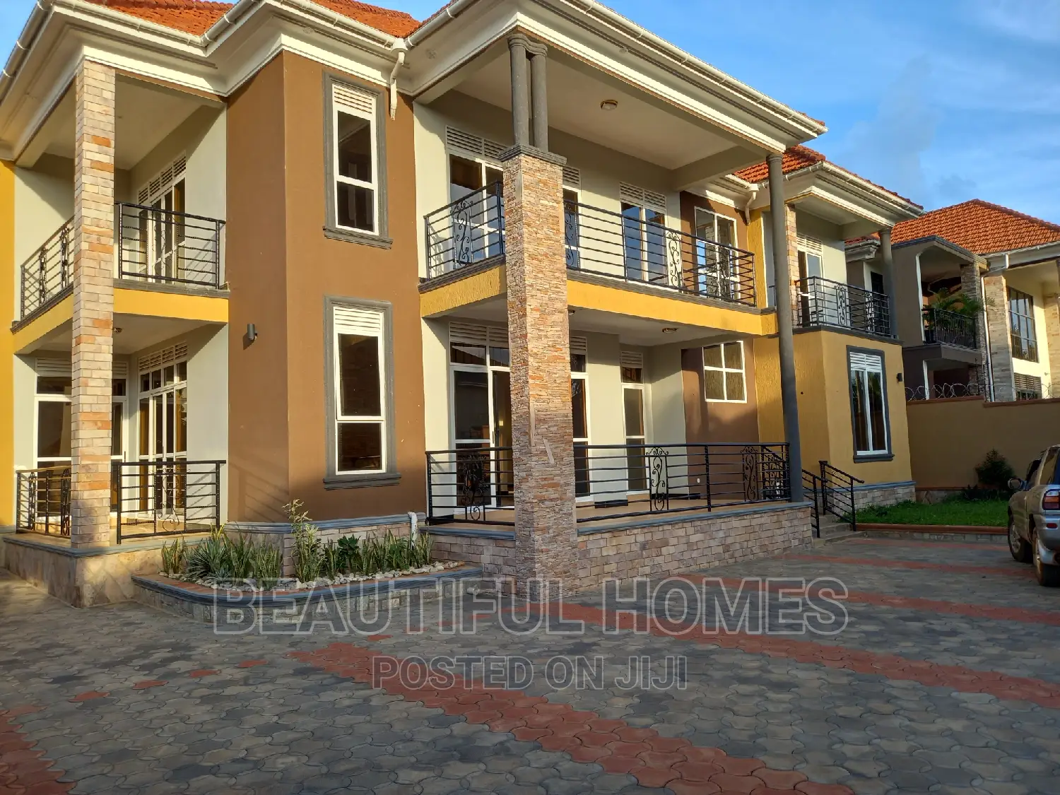 Furnished 7bdrm House in Kira Ministers for sale