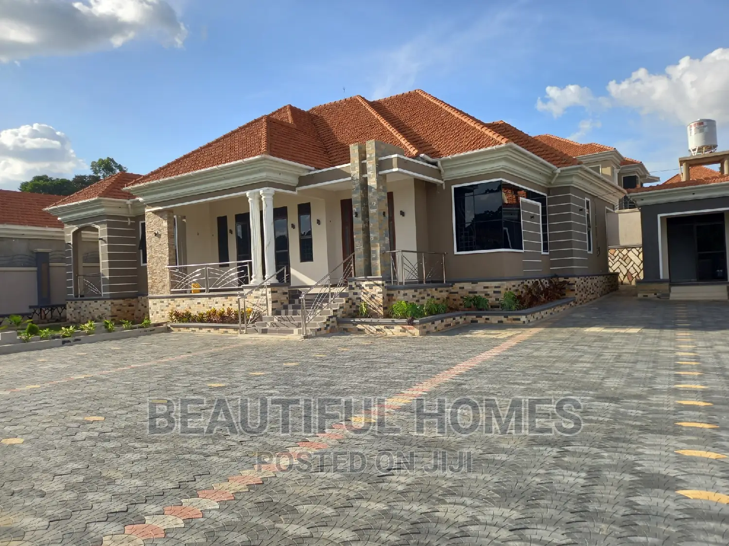 Furnished 5bdrm Bungalow in Kira Mamerito Road for sale