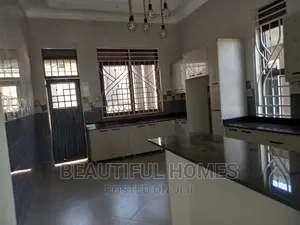 Furnished 5bdrm Bungalow in Kira Ministers for sale
