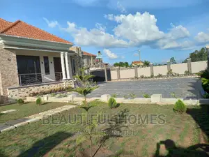 Furnished 5bdrm Bungalow in Kira All Tarmack for sale