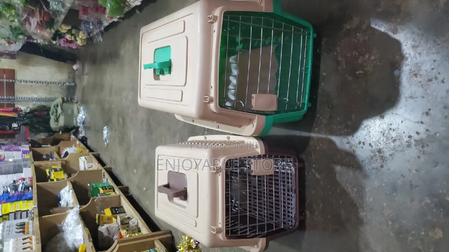 Plastic Dog Carrier Cage