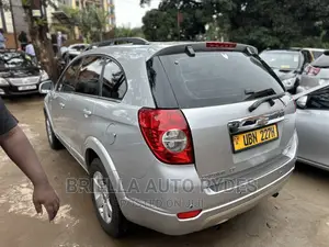 Chevrolet Captiva 2009 Silver