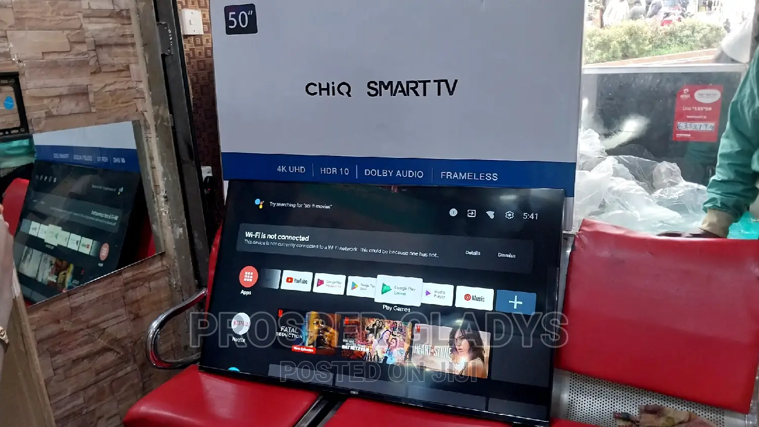 50 Inches Led Chiq Smart Digital Flat Screen Flameless