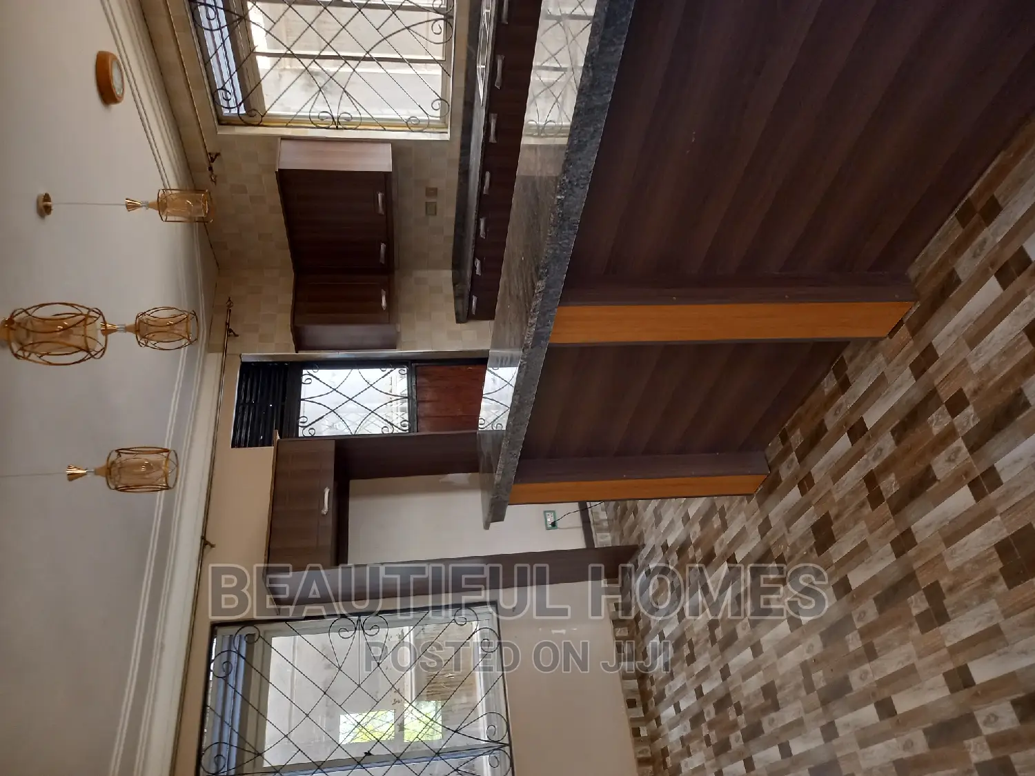 Furnished 4bdrm Duplex in Kira Tarmack, Central Division for sale