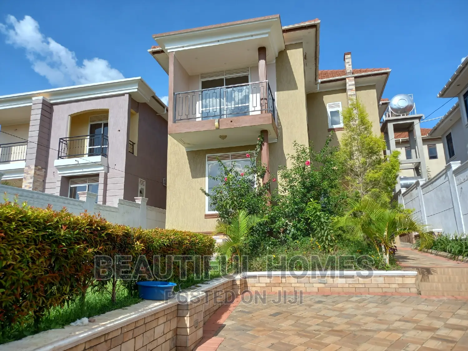 Furnished 4bdrm Duplex in Kira Mamerito Road for sale