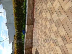 Furnished 4bdrm Duplex in Kira Mamerito Road for sale