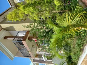 Furnished 4bdrm Duplex in Kira Mamerito Road for sale