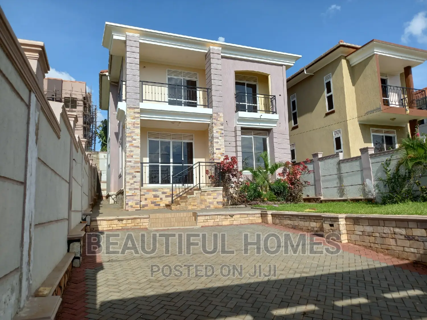 Furnished 4bdrm Duplex in Kira Diplomat for sale