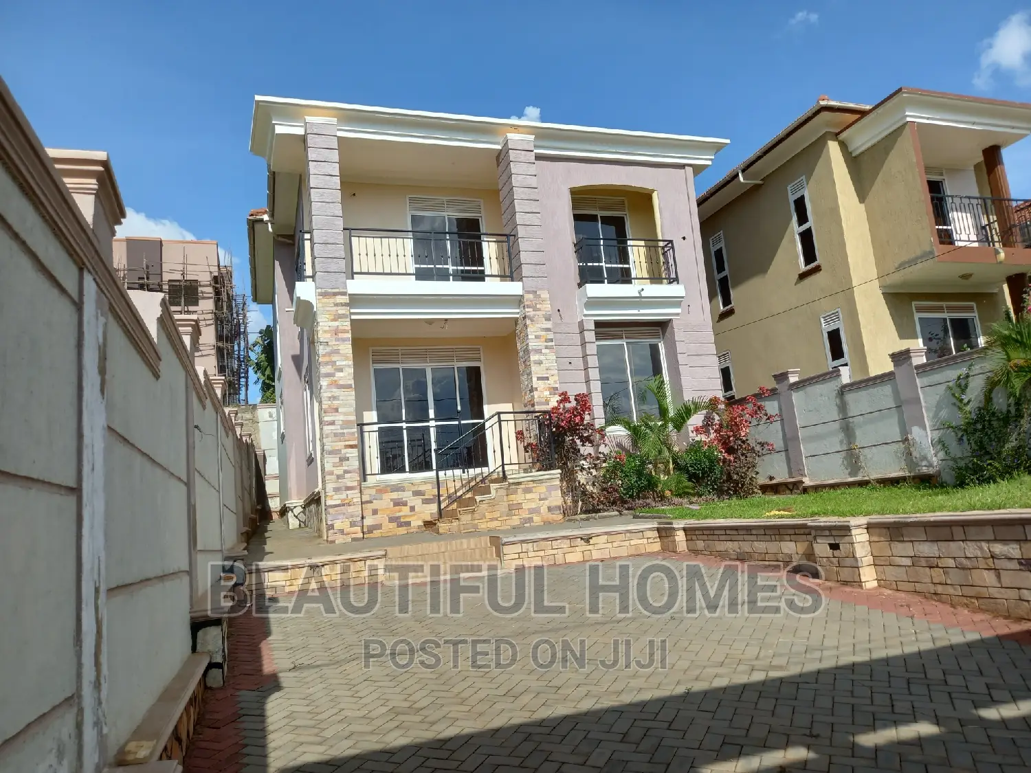 Furnished 4bdrm Duplex in Kira Diplomat for sale