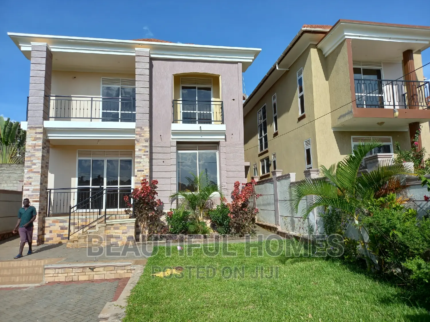 Furnished 4bdrm House in Kira Tarmacked for sale