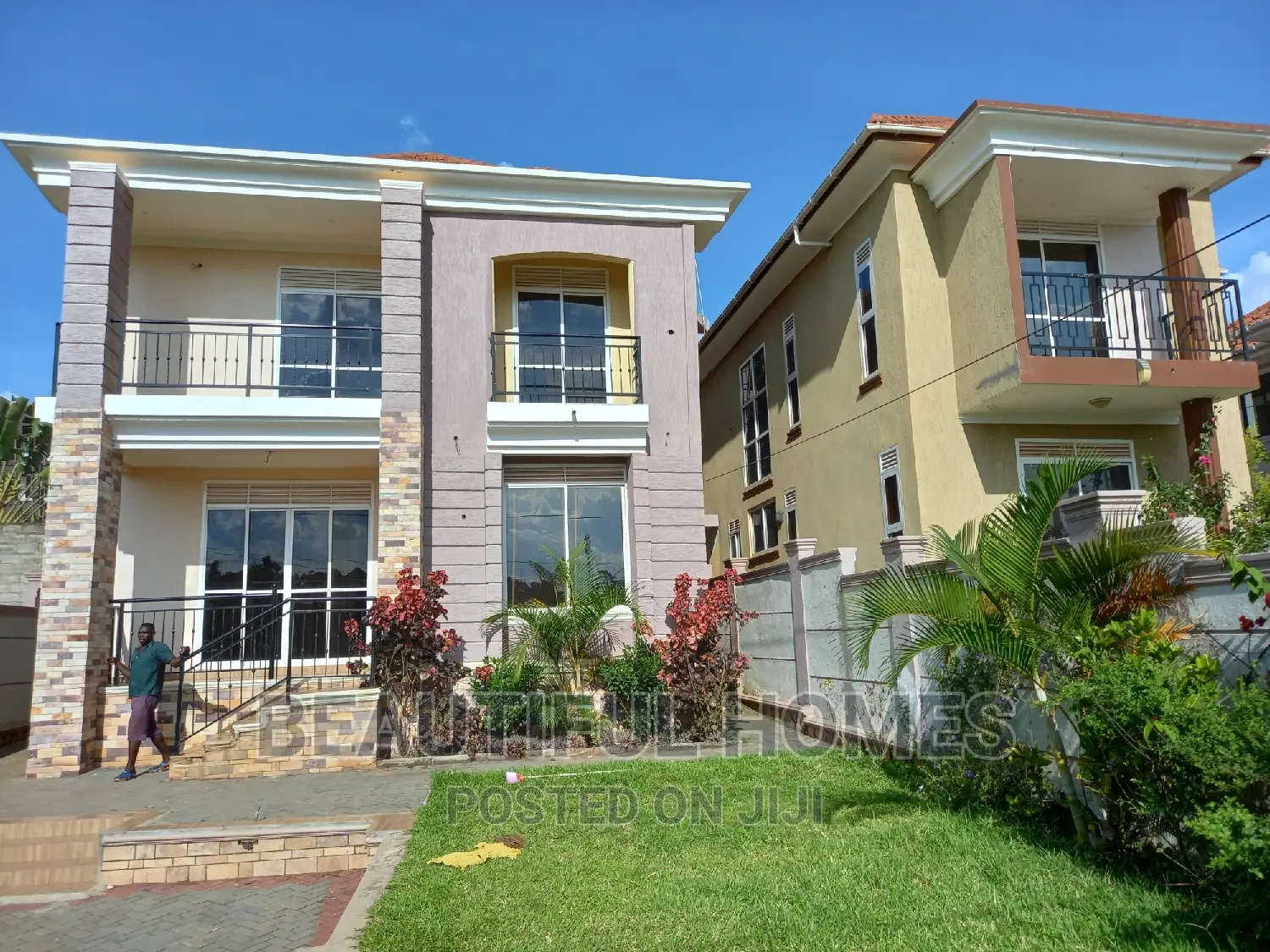 Furnished 4bdrm Mansion in Kira for sale