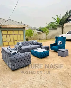 Photo - Sofa Set/Sofas