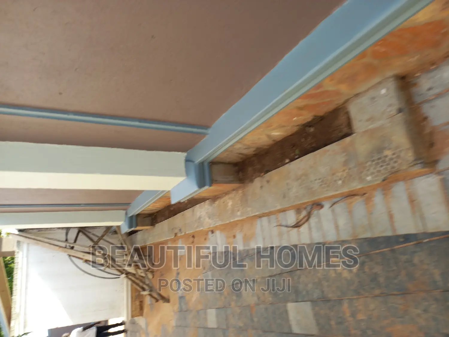 Furnished 4bdrm House in Kira Mamerito for sale