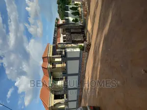 Furnished 6bdrm Mansion in Kira Posh for sale
