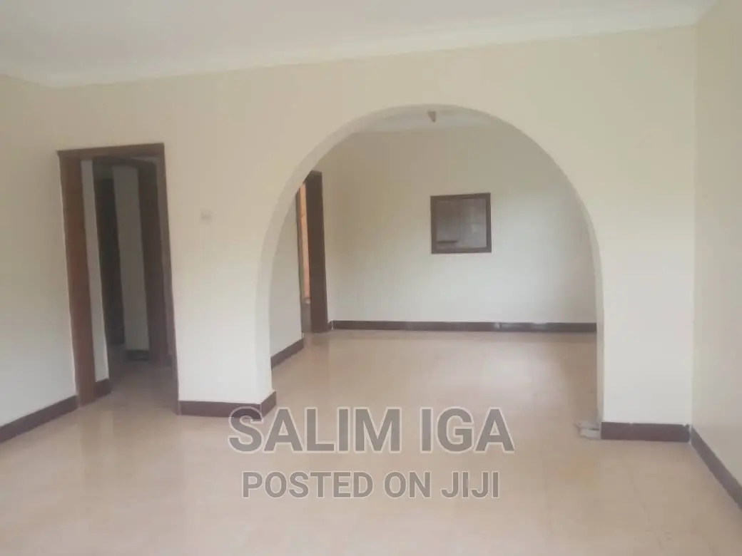 3bdrm Bungalow in Kololo Property, Central Division for rent