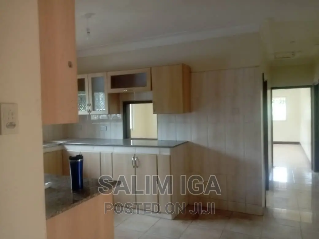 3bdrm Bungalow in Kololo Property, Central Division for rent