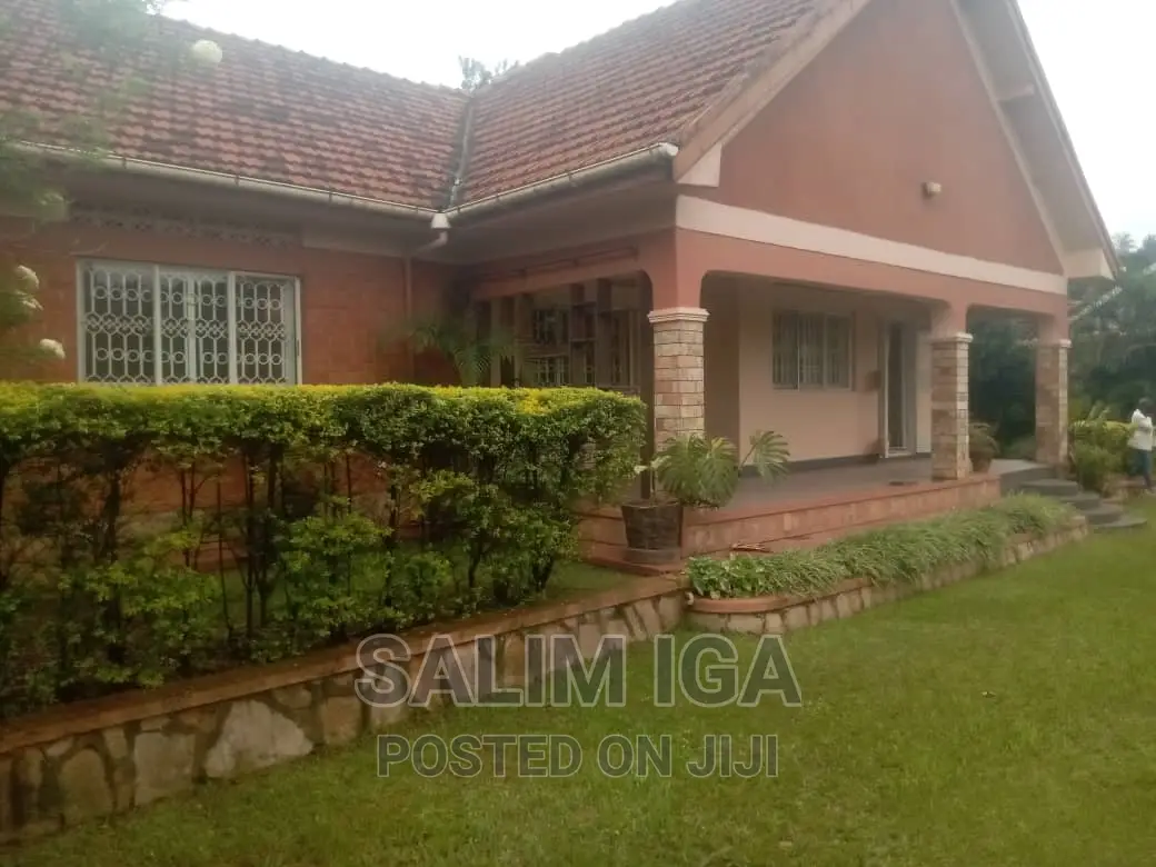 3bdrm Bungalow in Kololo Property, Central Division for rent