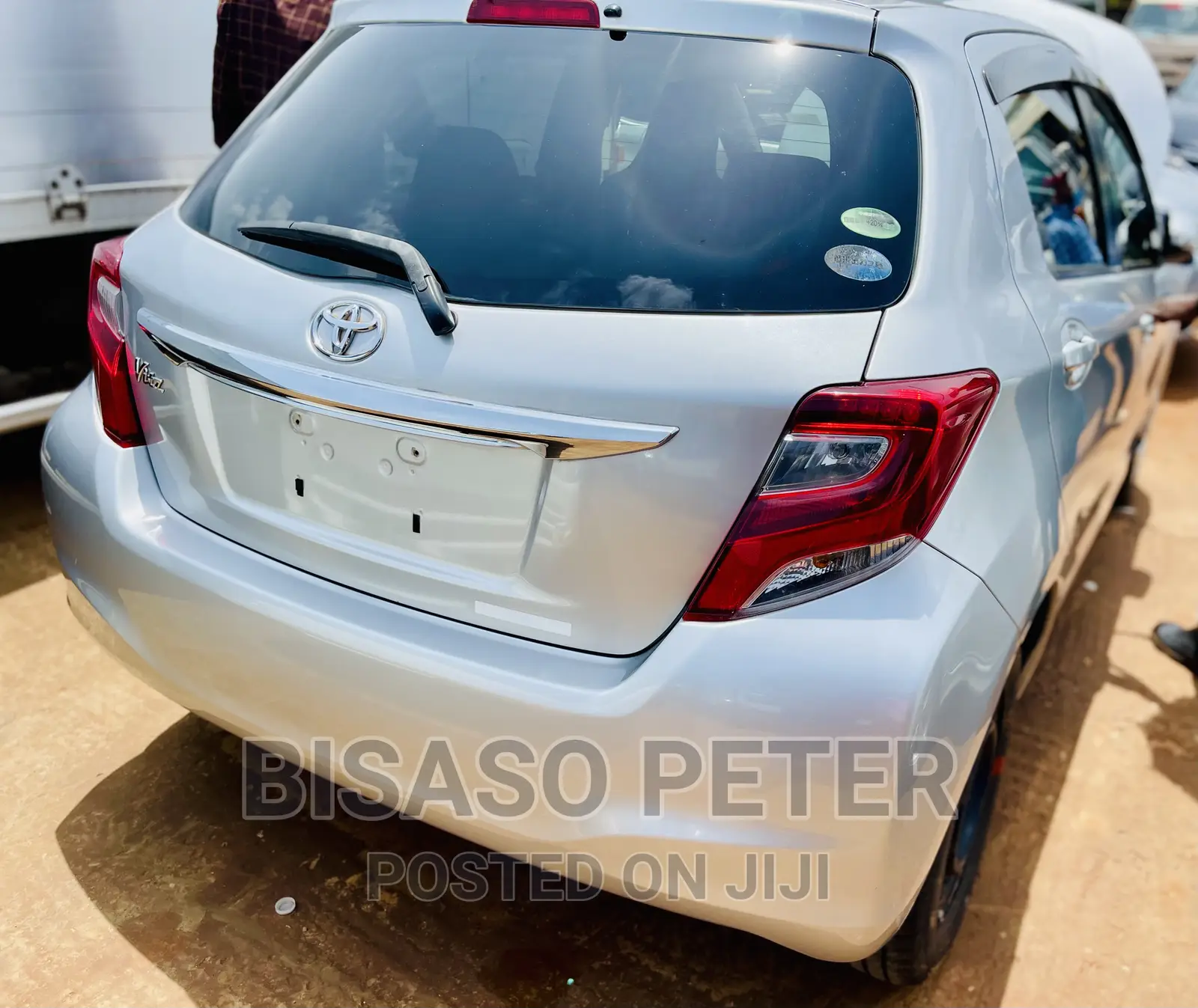Toyota Vitz 1.3 AWD 5dr 2014 Silver