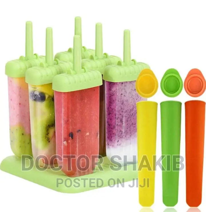 A Set of 6 Ice Pop Molds, Popsicles Molds