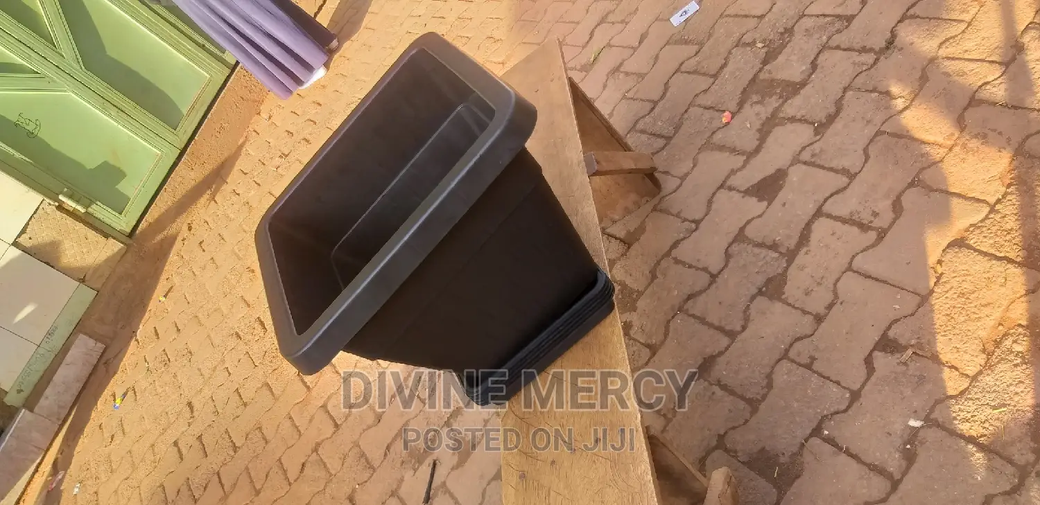Square Flower Pot
