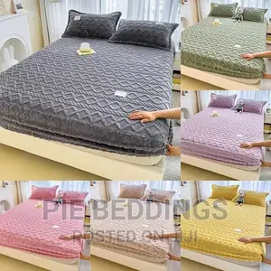 Bedliner/ Woolen Fitted Bedsheet