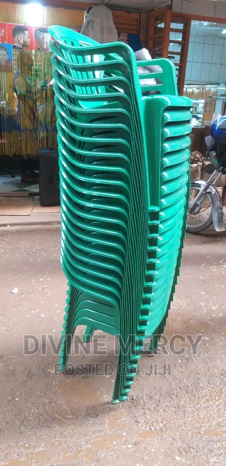 Plasti Armed Chair