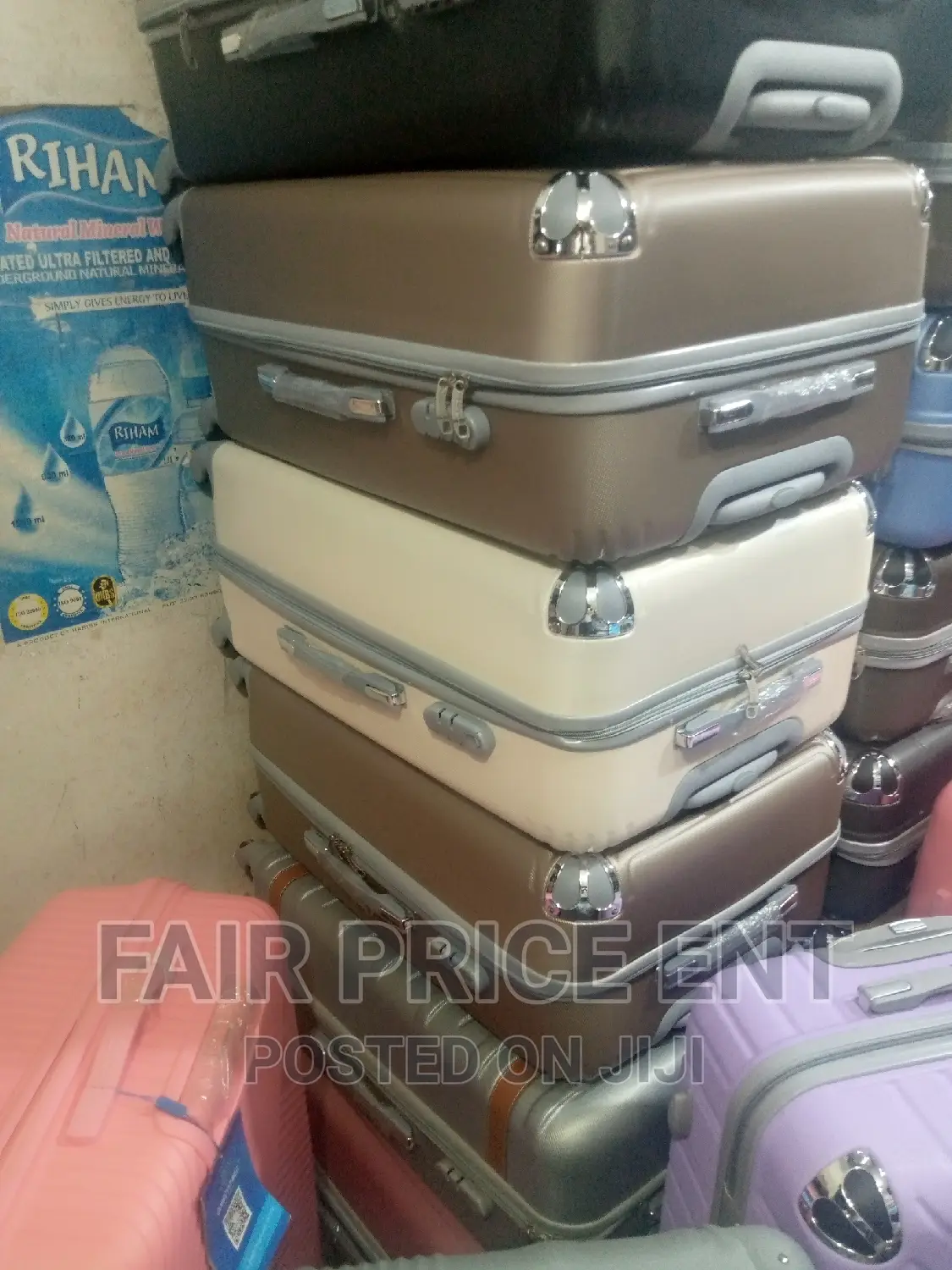 Cloth Suitcases.Large.( Black)