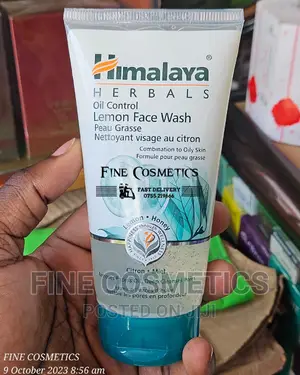 Himalaya Clear Skin+ Oil Control Lemon or Charcoal Face Wash