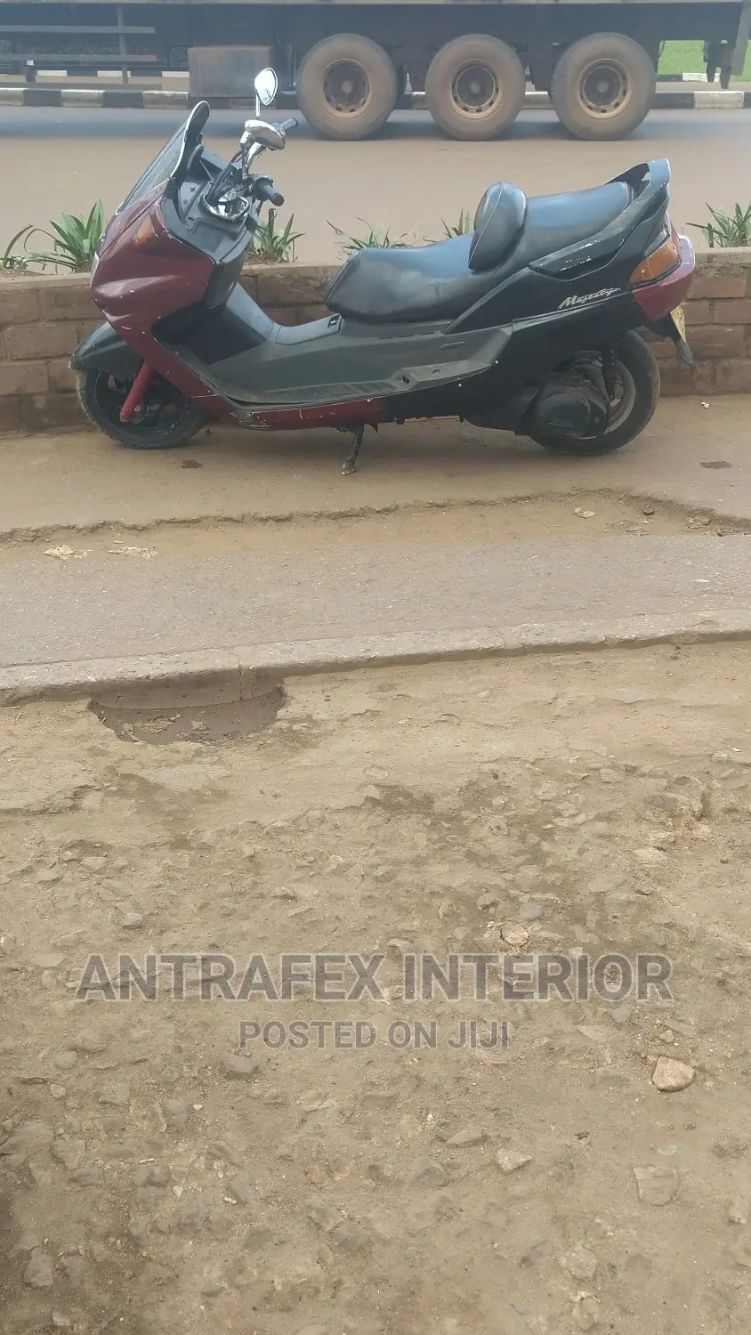 Yamaha Majesty 2019 Red