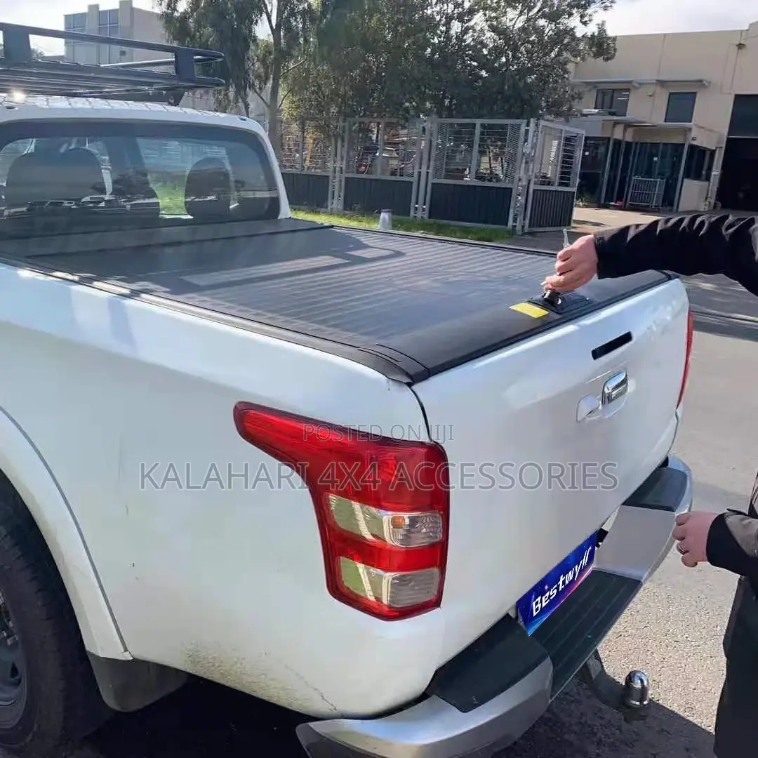 Hard Plastic Tonneau Cover Mitsubishi L200 2015+