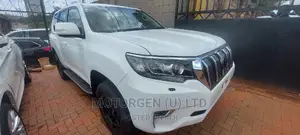 New Toyota Land Cruiser Prado 3.0 172hp 2021 Off white