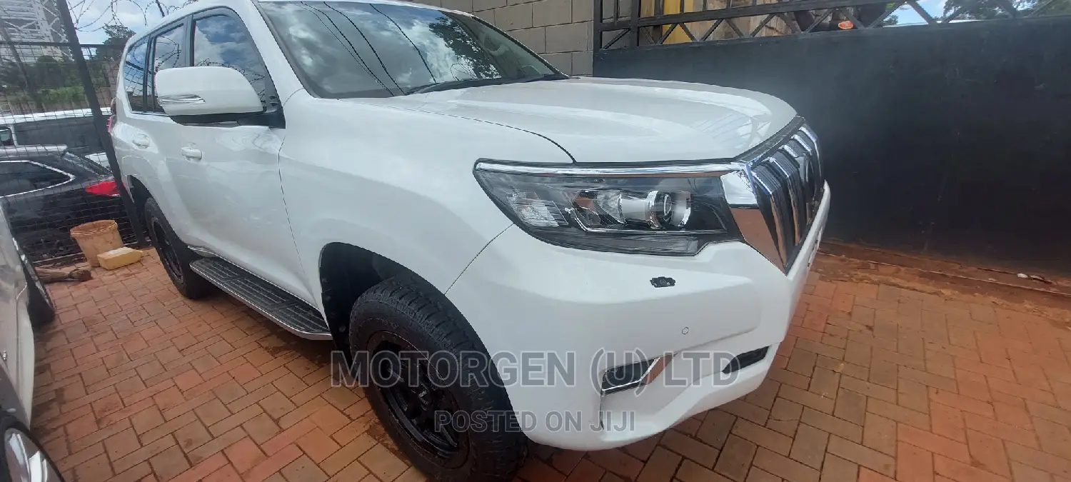 New Toyota Land Cruiser Prado 3.0 172hp 2021 Off white