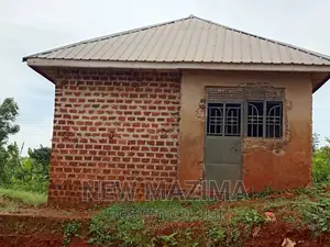 3bdrm House in Nansana Bujjuko, Central Division for sale