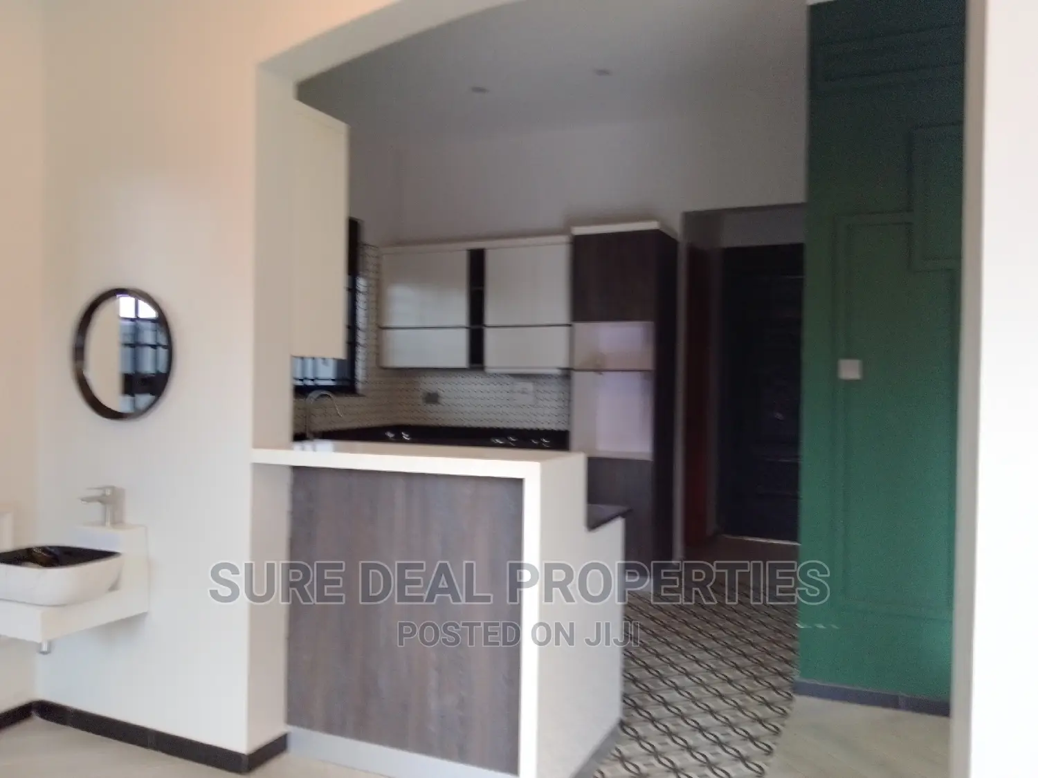 3bdrm Bungalow in Kira-Mulawa Estate for sale
