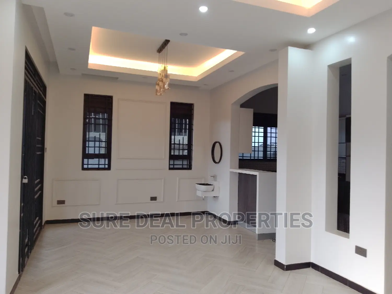 3bdrm Bungalow in Kira-Mulawa Estate for sale