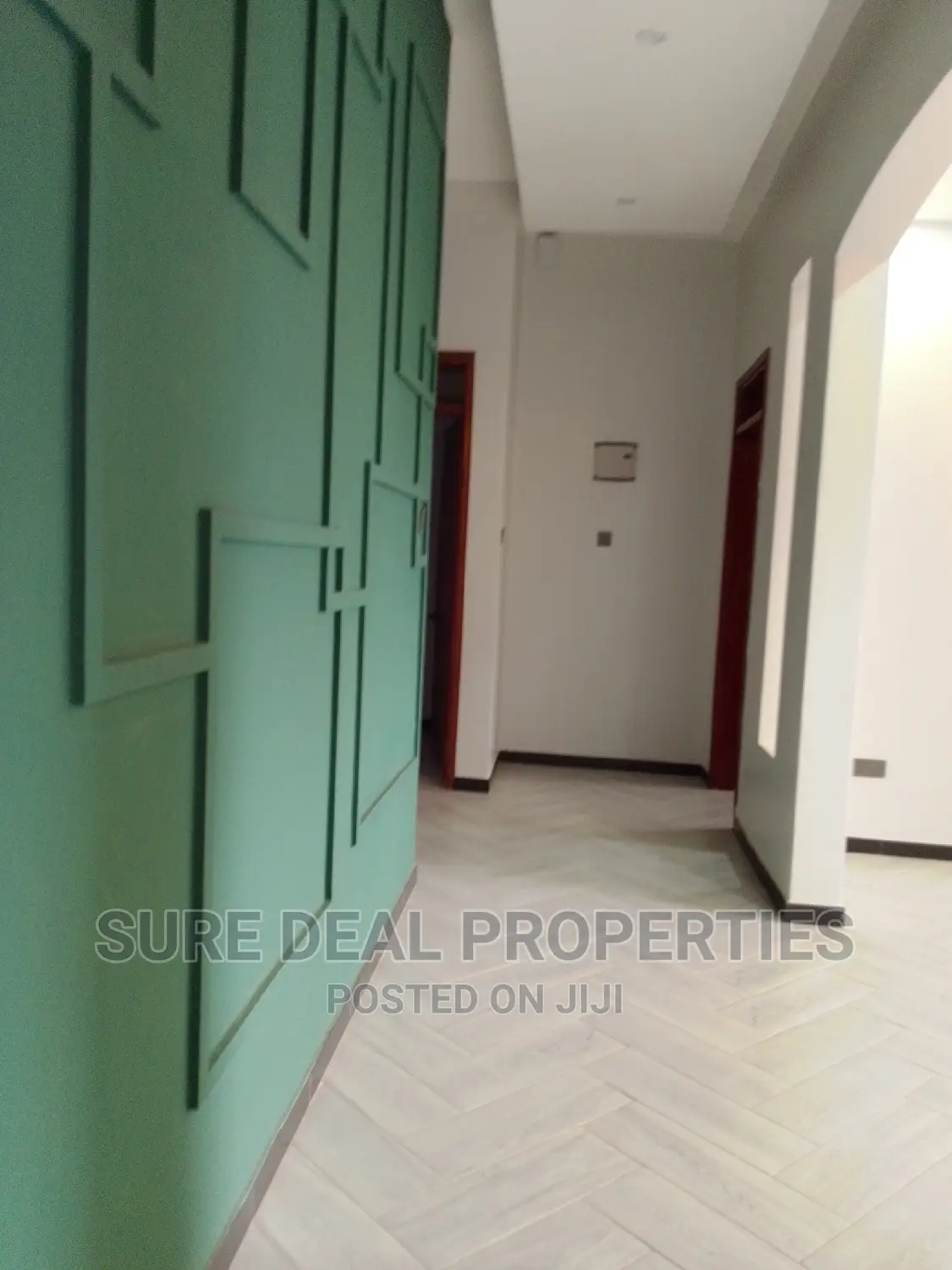 3bdrm Bungalow in Kira-Mulawa Estate for sale
