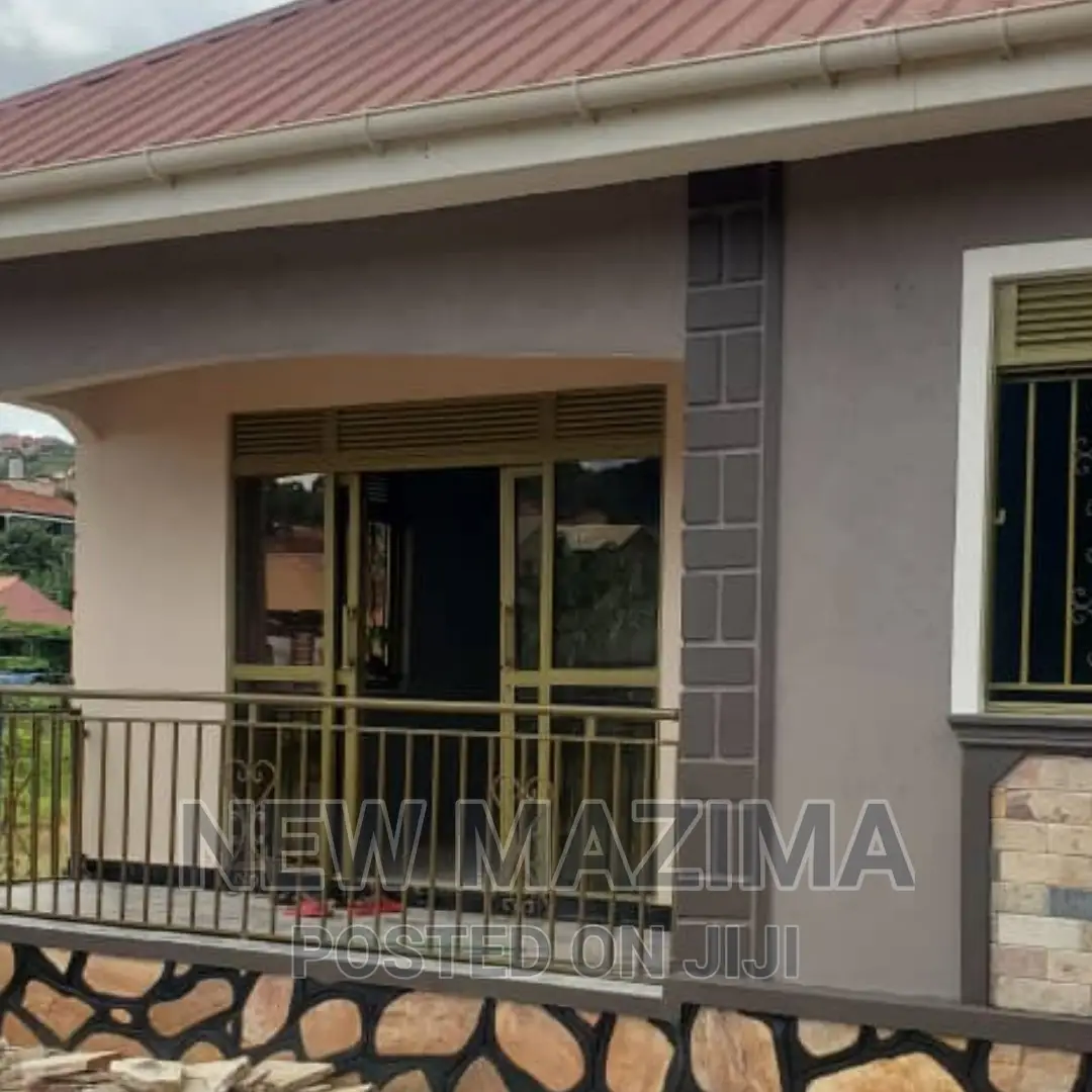 2bdrm Bungalow in Rubaga Bunamwaya, Central Division for sale