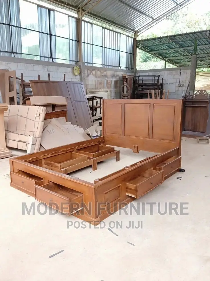 Wooden Bed of 5 X 6 Feet Call Us