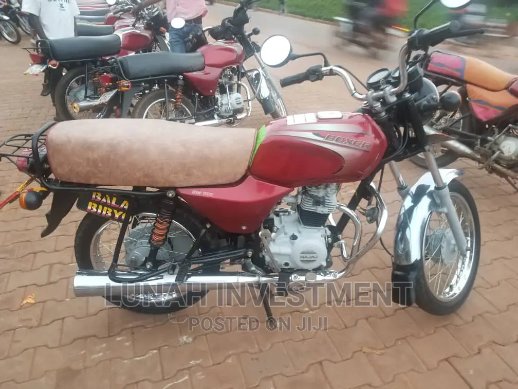 New Bajaj Boxer 2023 Red
