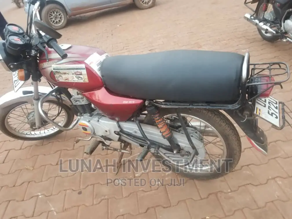 Bajaj Boxer 100 2021 Red