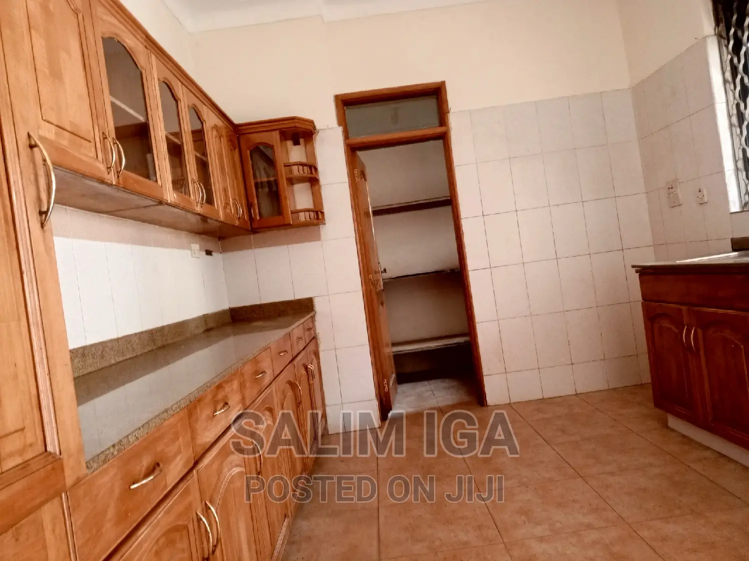 5bdrm Duplex in Kololo Property, Central Division for rent