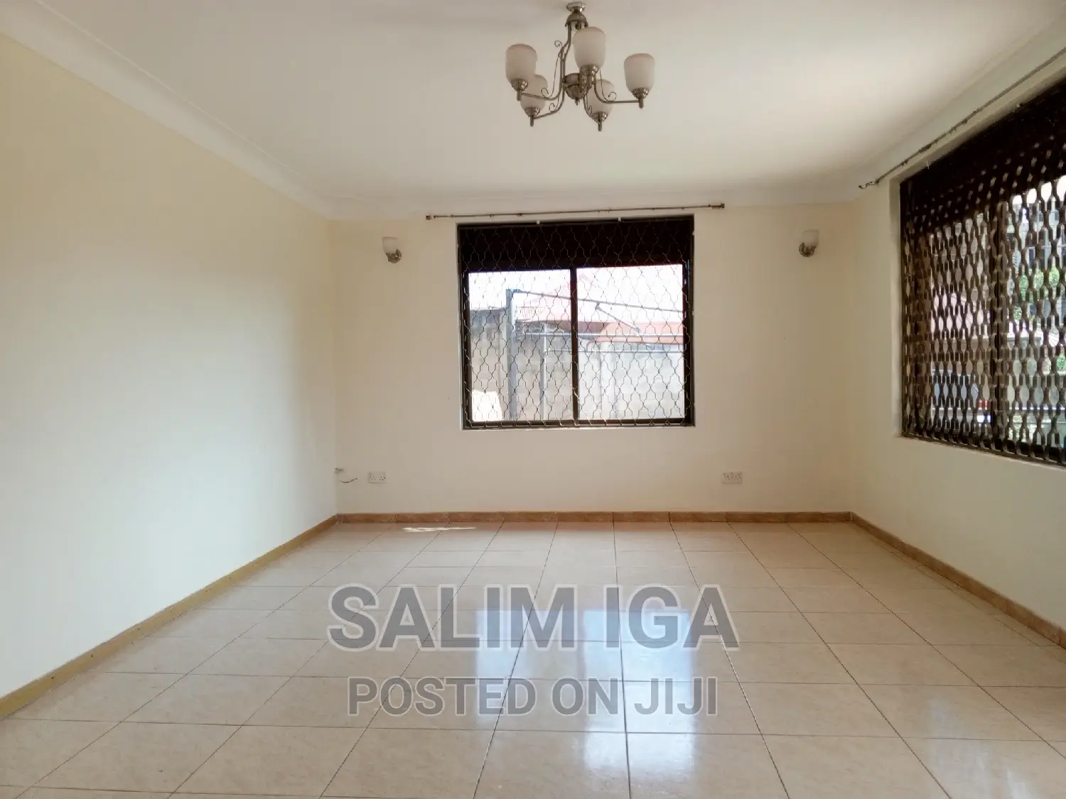 5bdrm Duplex in Kololo Property, Central Division for rent