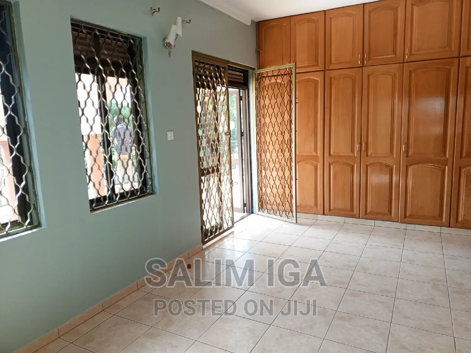 5bdrm Duplex in Kololo Property, Central Division for rent