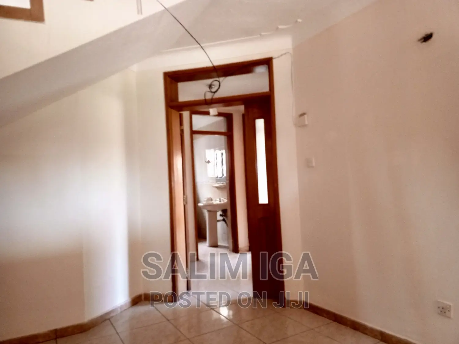 5bdrm Duplex in Kololo Property, Central Division for rent