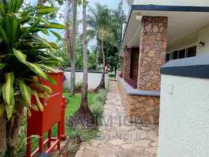 9bdrm Duplex in Kololo Property, Central Division for rent